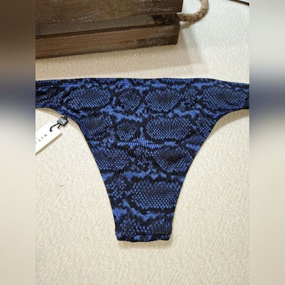 NWT Vitamin A Bikini Bottom - Picture 7 of 14